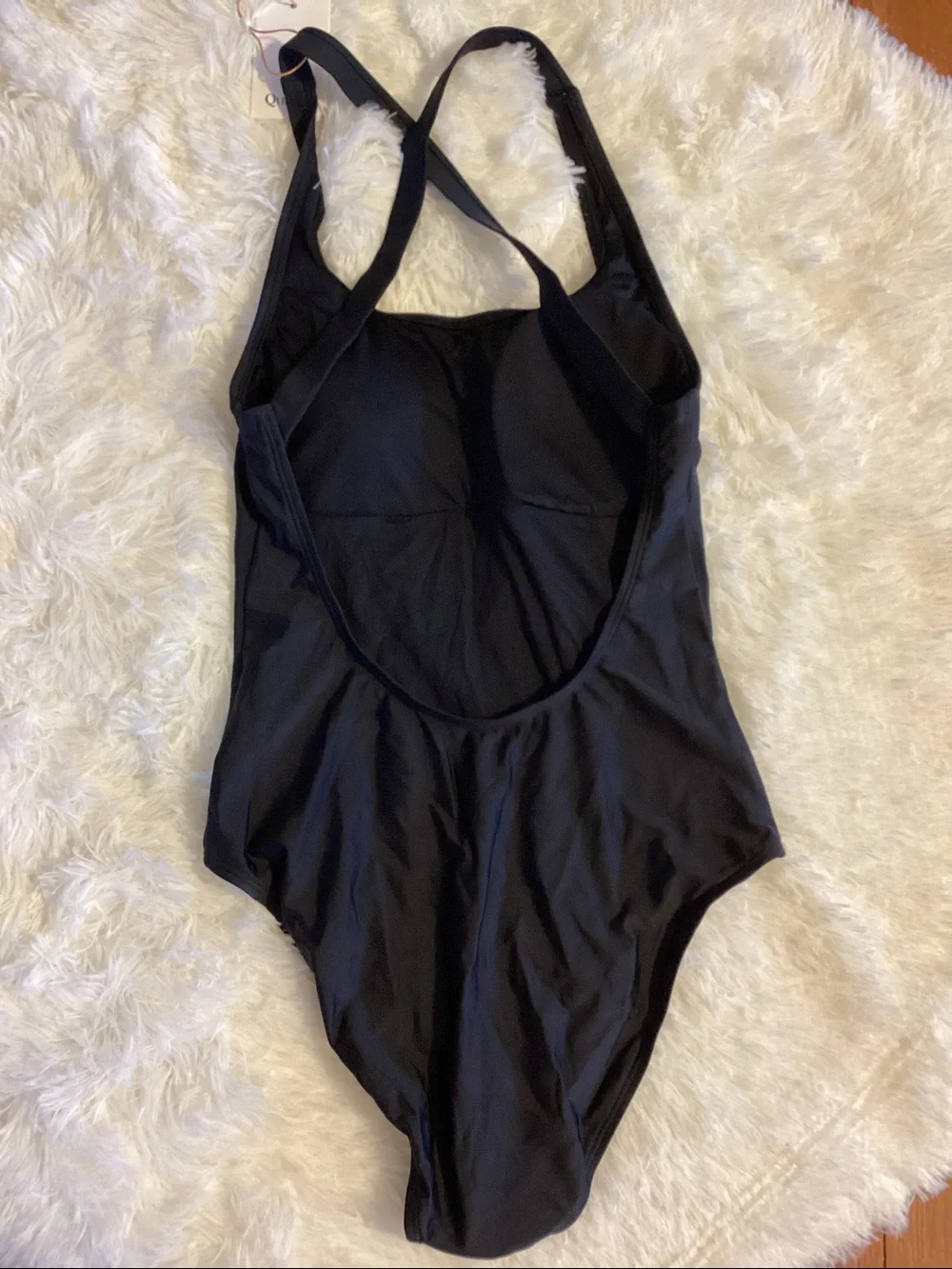 Quince Italian Crossback One-Piece Swimsuit in black. Women’s size medium 🌴NEW🌴